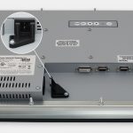 Monitores industriales de montaje en bastidor y pantallas táctiles resistentes según IP20 de 17”, vista de salida para cables de CA