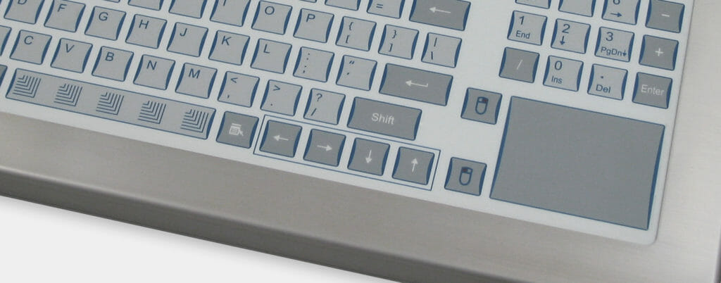 Opción de teclado de recorrido corto con almohadilla táctil, con clasificación IP65/IP66