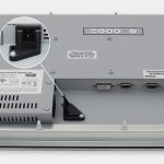 Monitores industriales de montaje en panel y pantallas táctiles resistentes de 15” según IP65/IP66, vista de salida para cables de CA